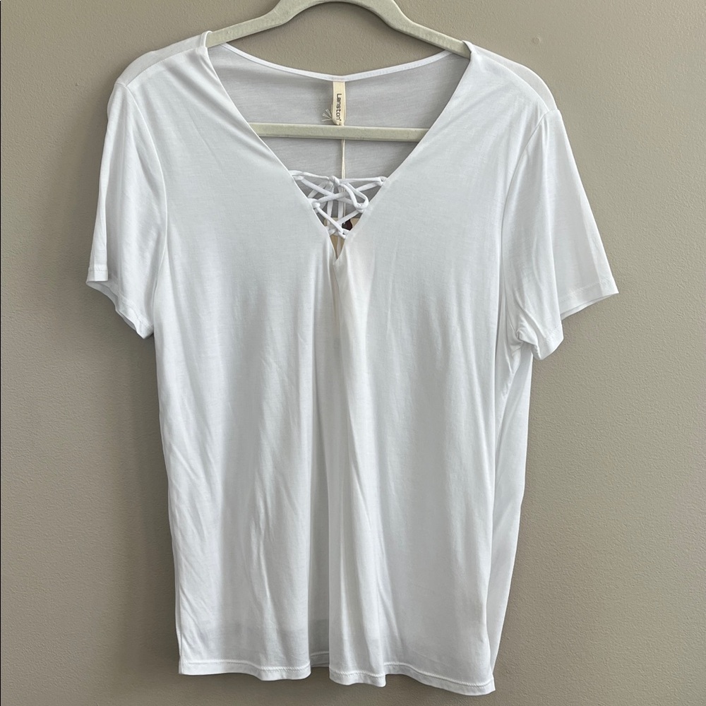 Langston white short sleeve v criss cross front neck shirt size medium new